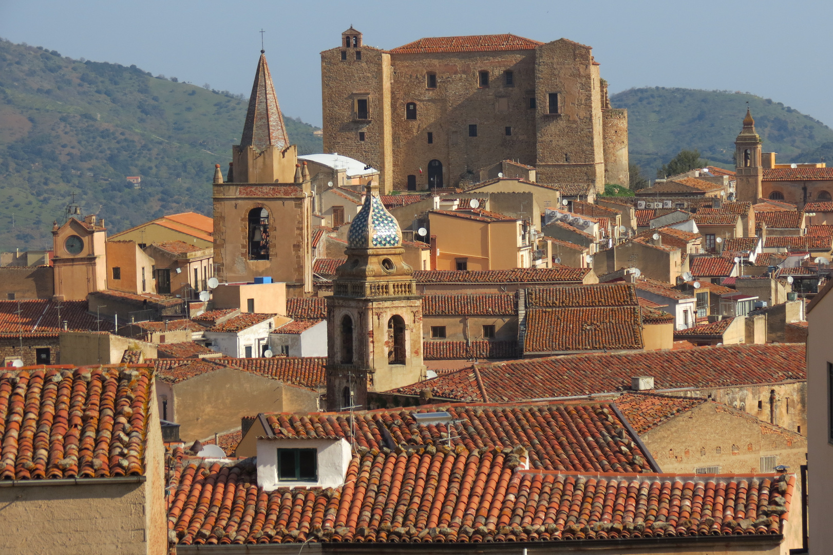 castelbuono e i suoi campanili