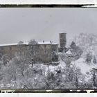 CASTELDELCI CON IL VESTITO BIANCO