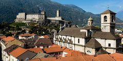 Castelgrande und die Altstadt von Bellinzona