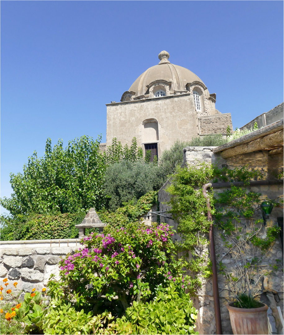 CASTELLO ARAGONESE DETAIL