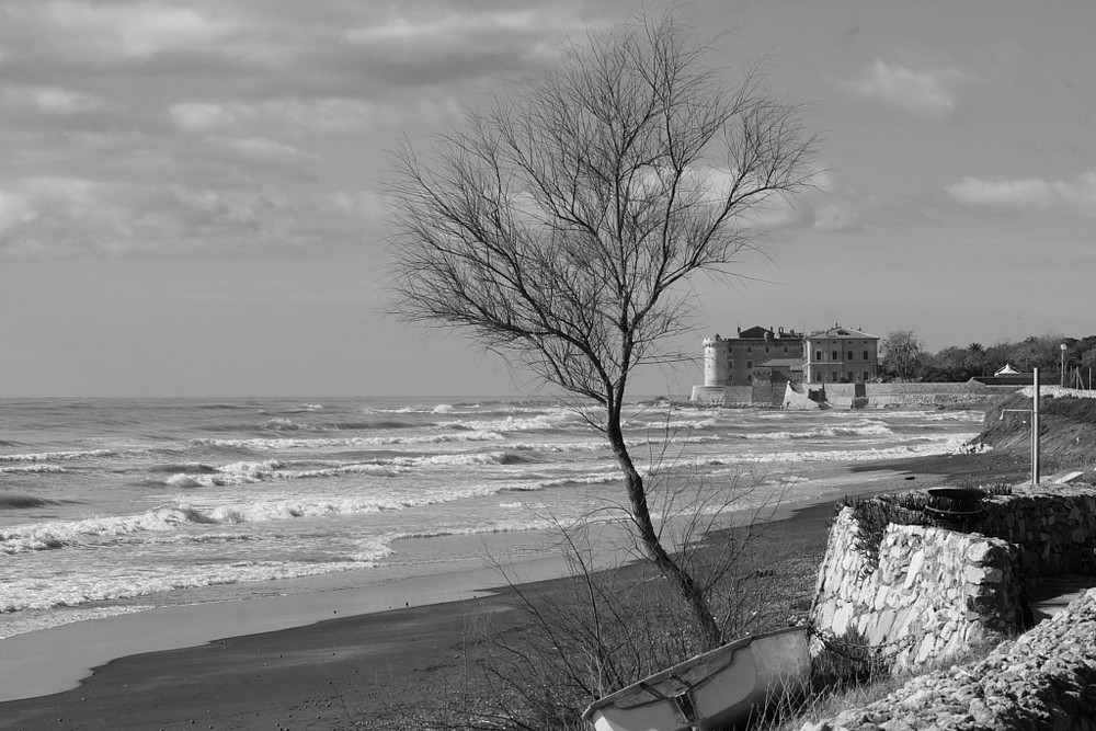 Castello degli Odescalchi, Marina di San Nicola