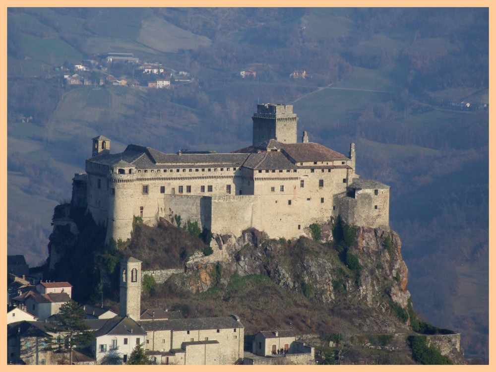 Castello di Bardi (Pc)