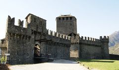 ..Castello di Montebello..