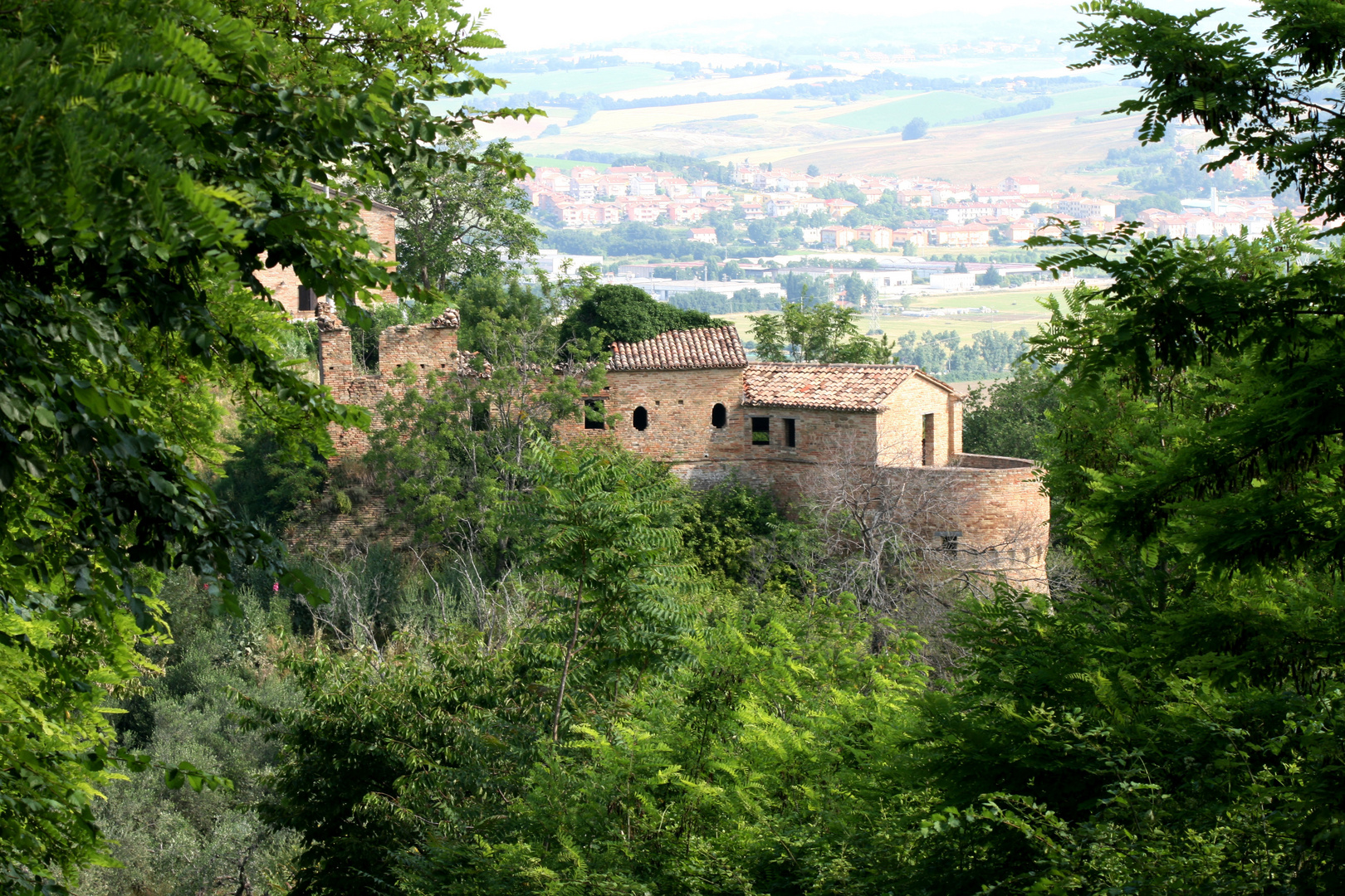 Castello di Montelabbate (da- Andar per castelli)