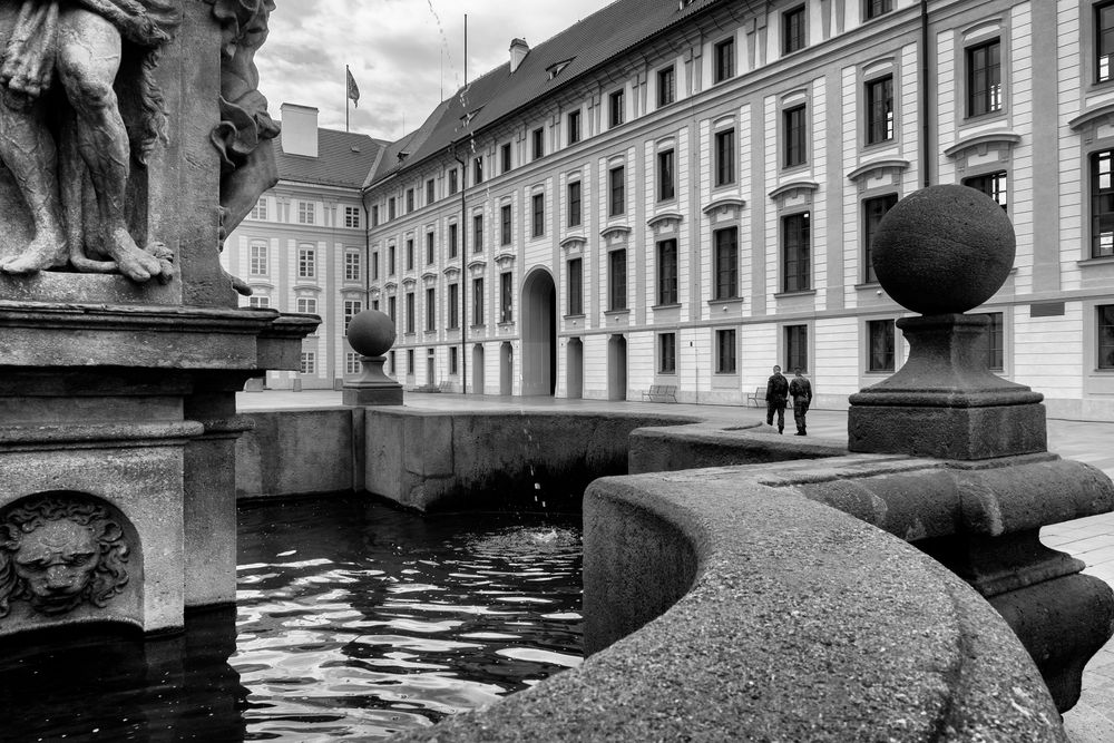 Castello di Praga, fontana