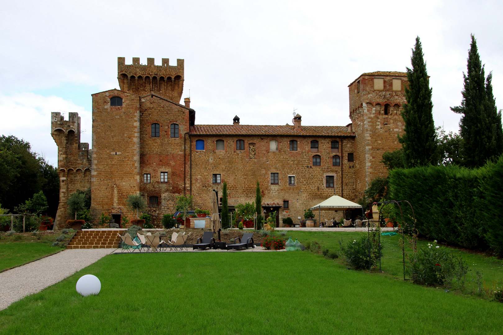  Castello di Spedaletto