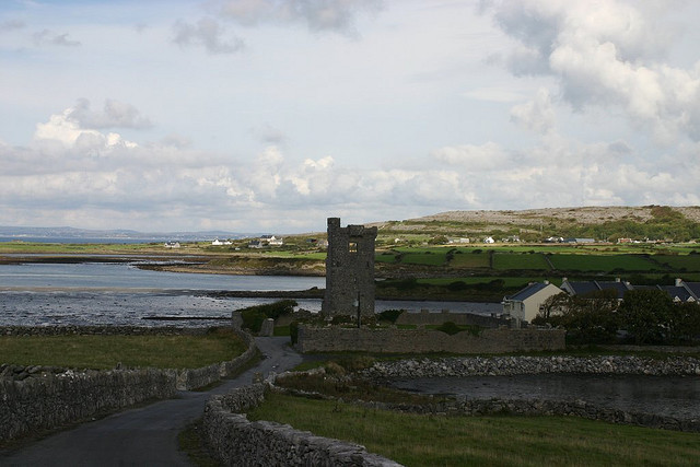 Castello e rovine, Irlanda