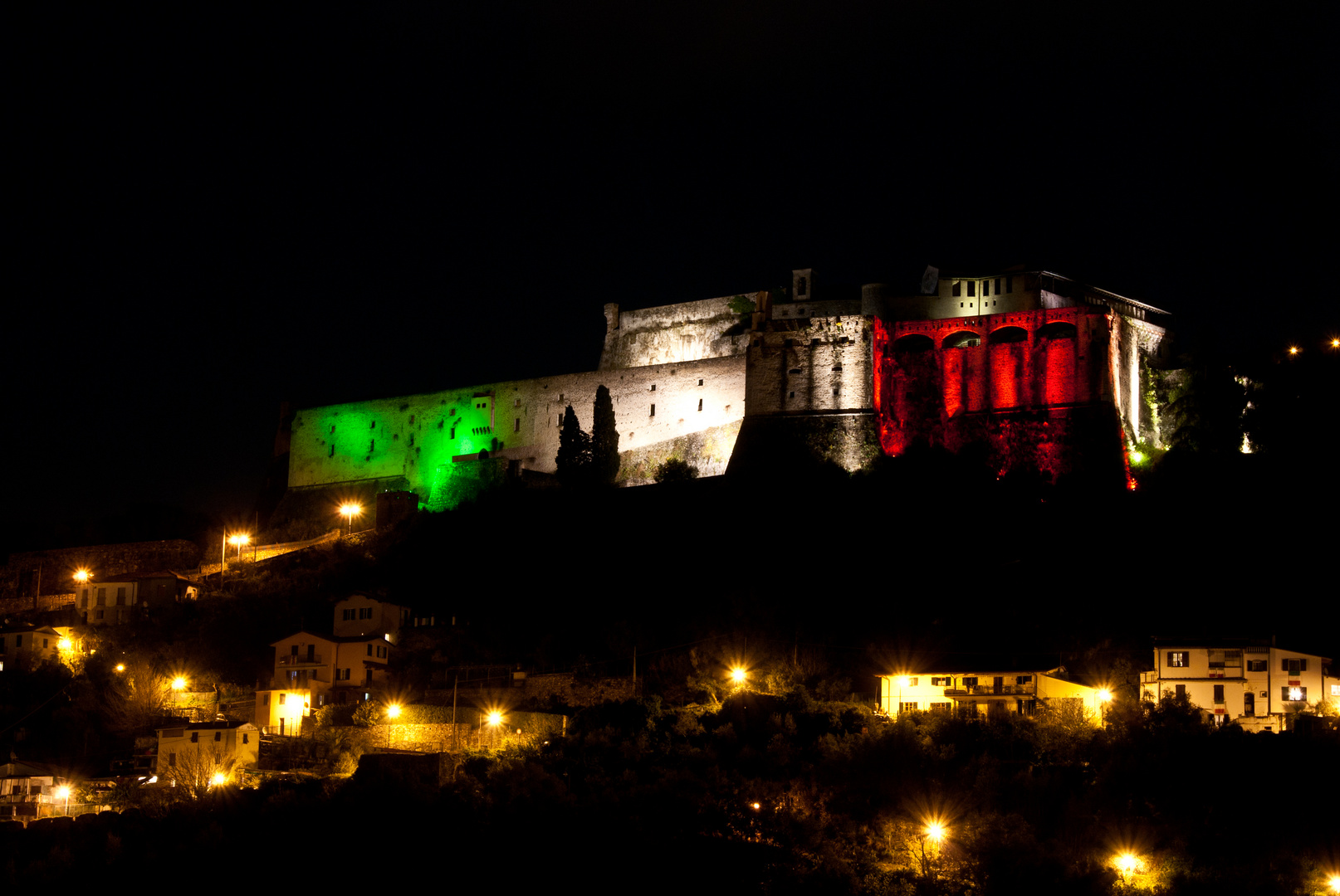 castello malaspina tricolore