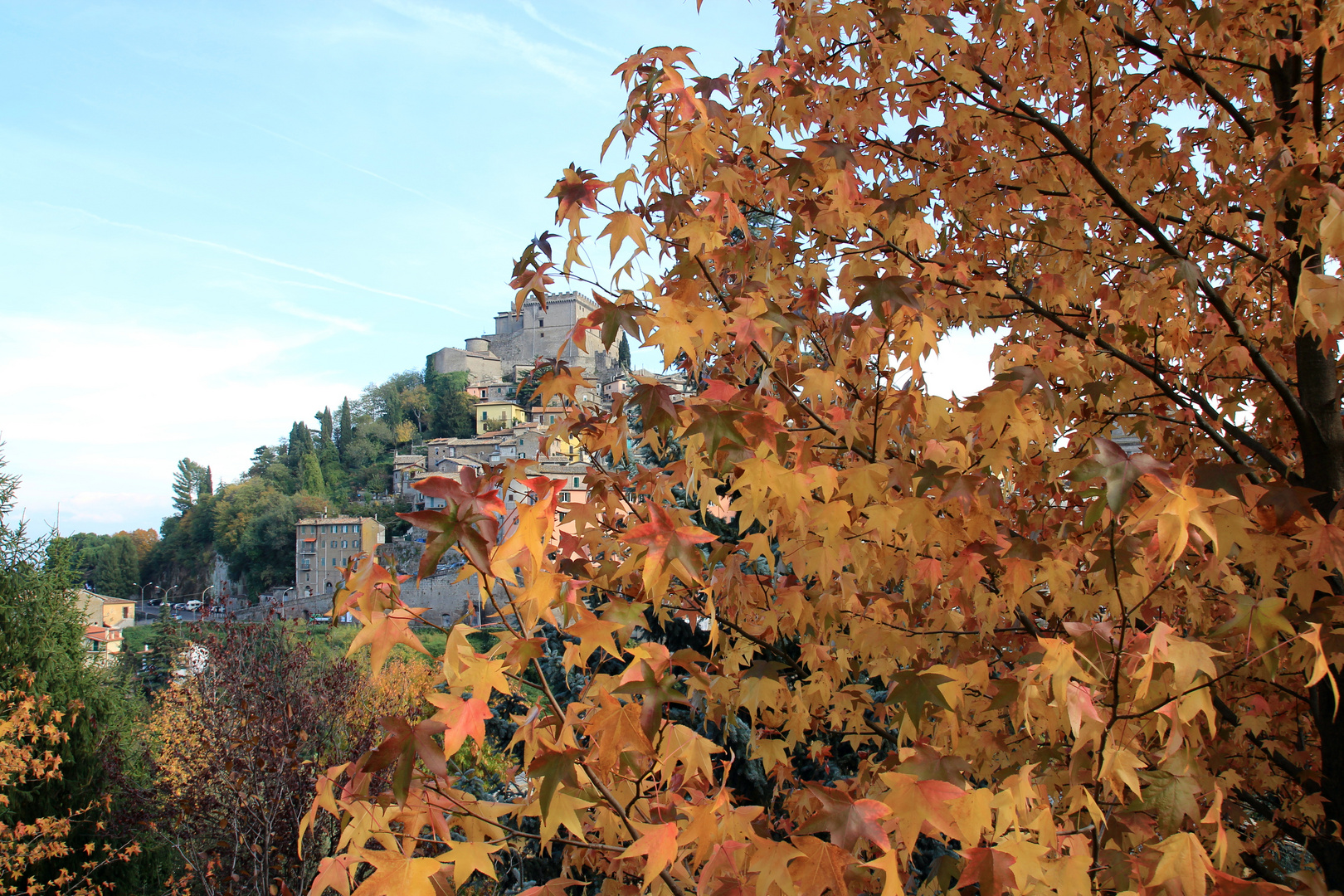 Castello ORSINI in autunno