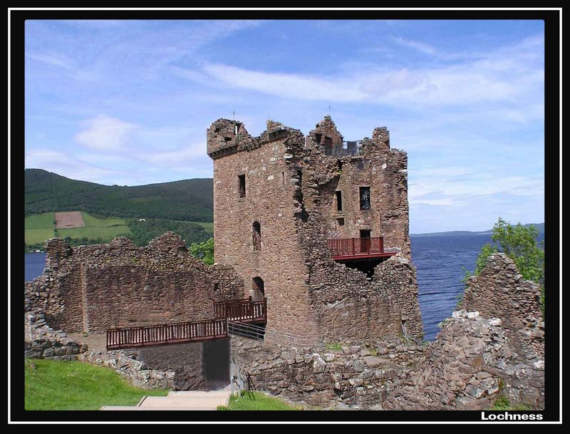 castello sul lago di Lochness