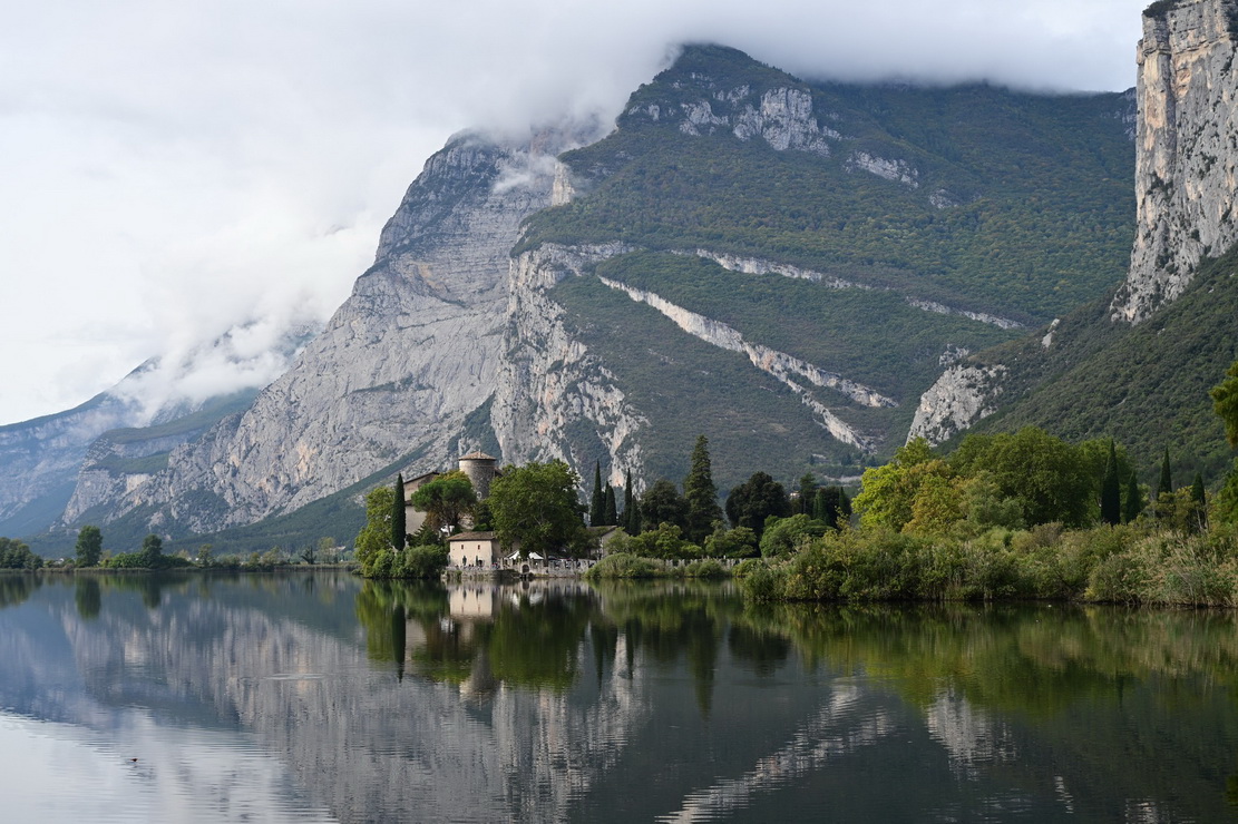 castello toblino, lago di toblino