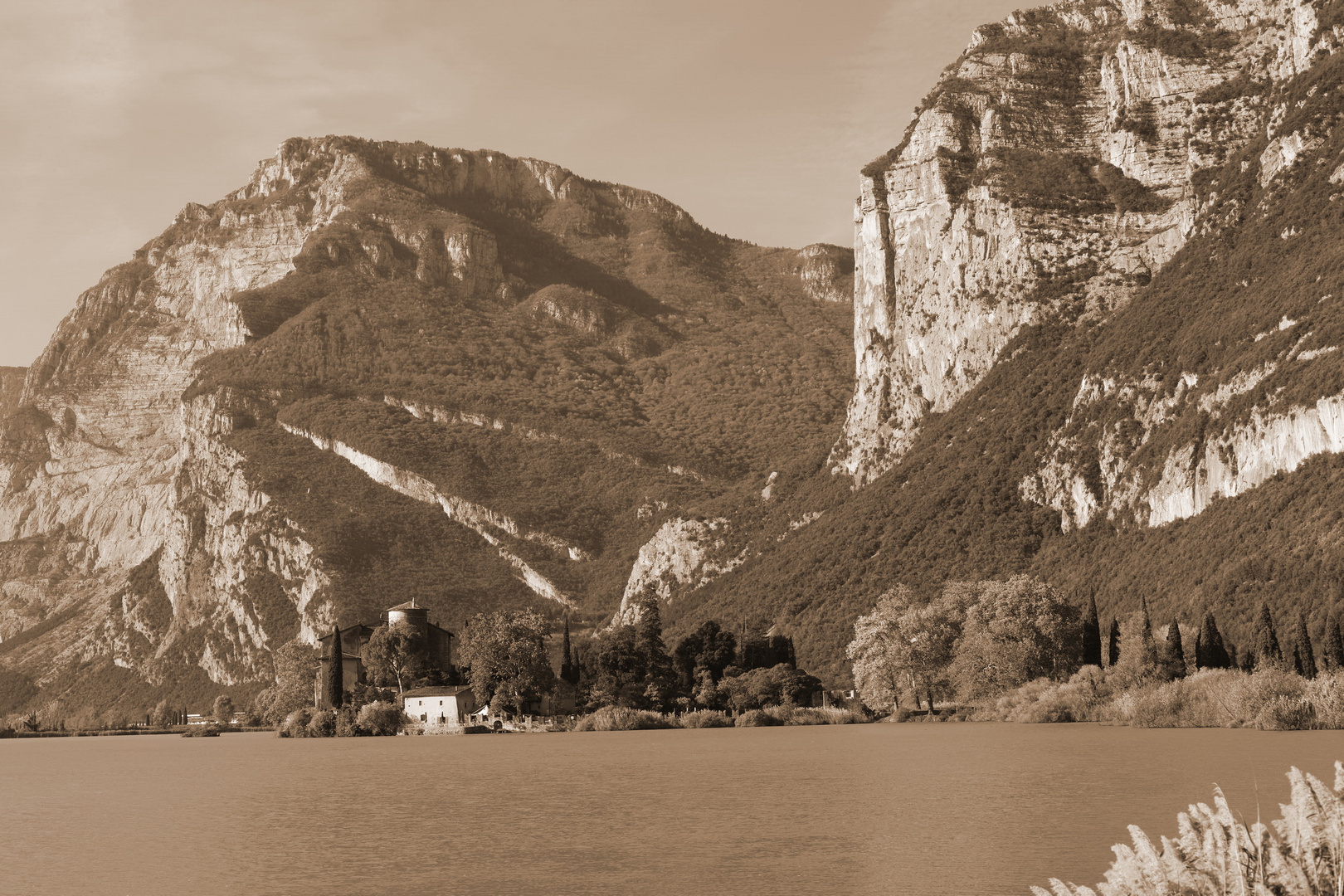 castello toblino, lago di toblino, sepia edit