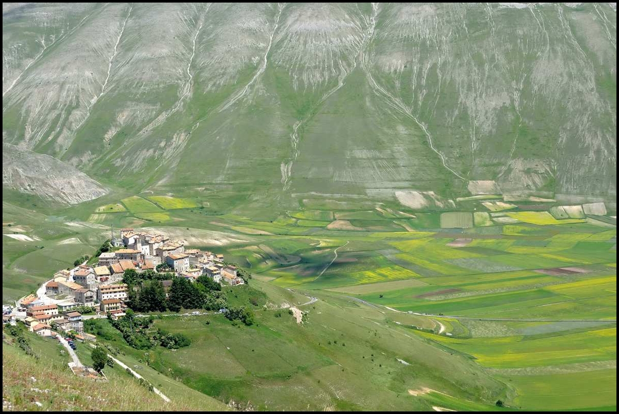 Castelluccio Juni 2011