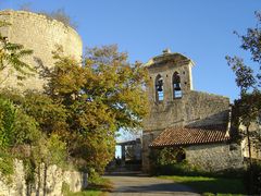 Castelnau sur l’Auvignon - Clocher mur et tour du chateau