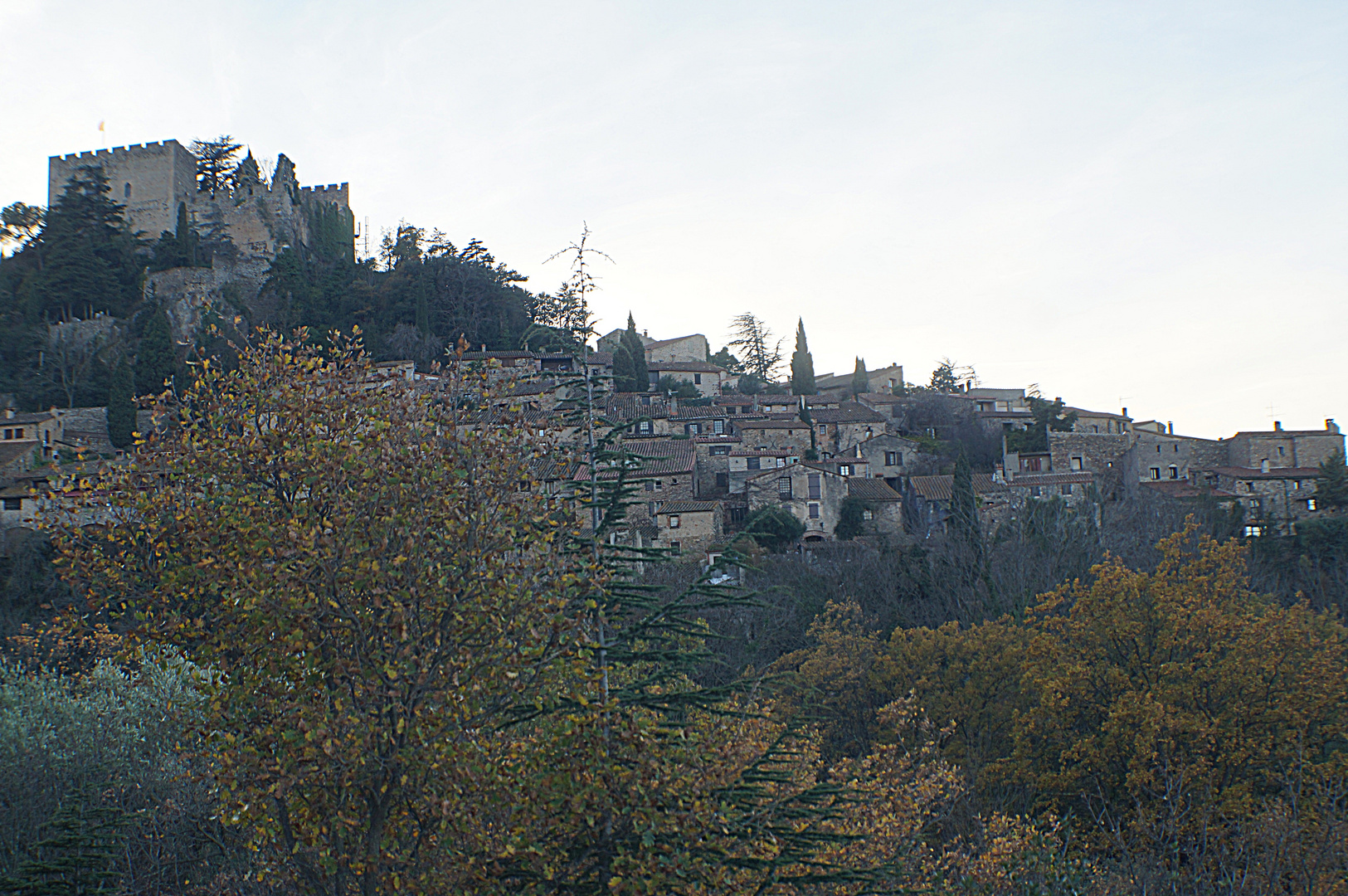 castelnou le village le plus visite des pyrénée orientale