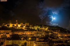 Castelo de São Jorge by moonlight