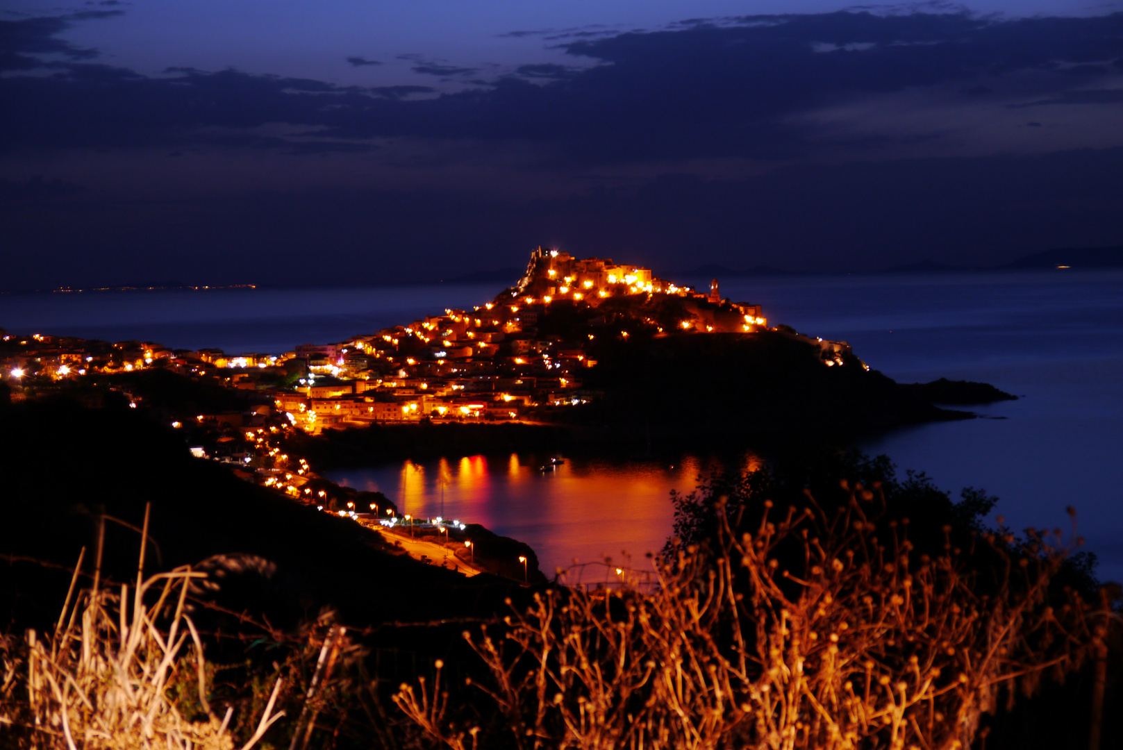 Castelsardo bei Nacht