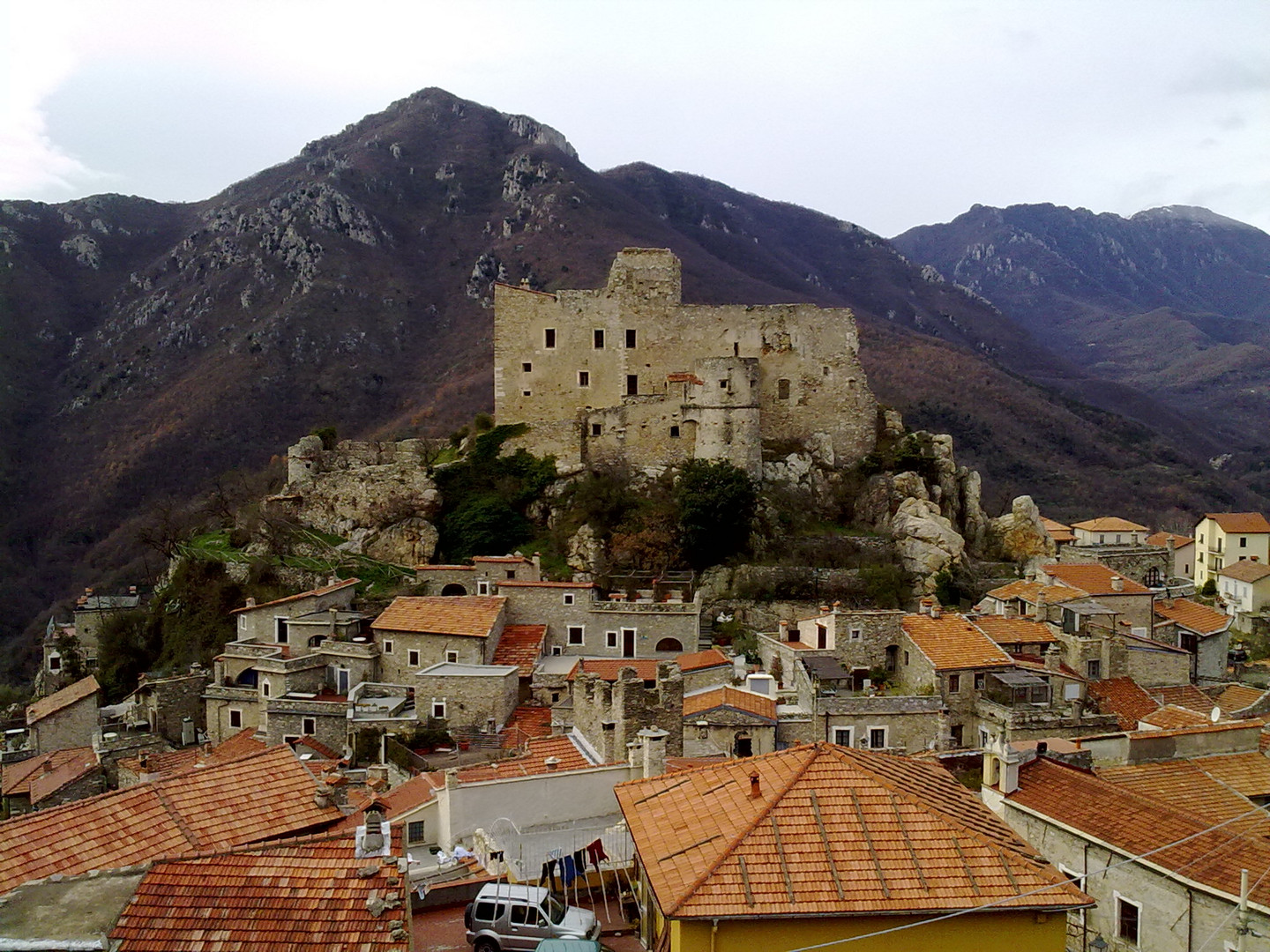 Castelvecchio di Rocca Barbena