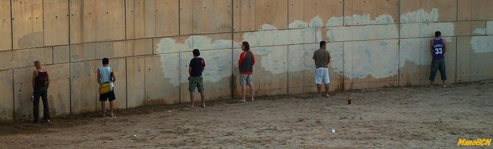 CASTIGADOS DE CARA A LA PARED