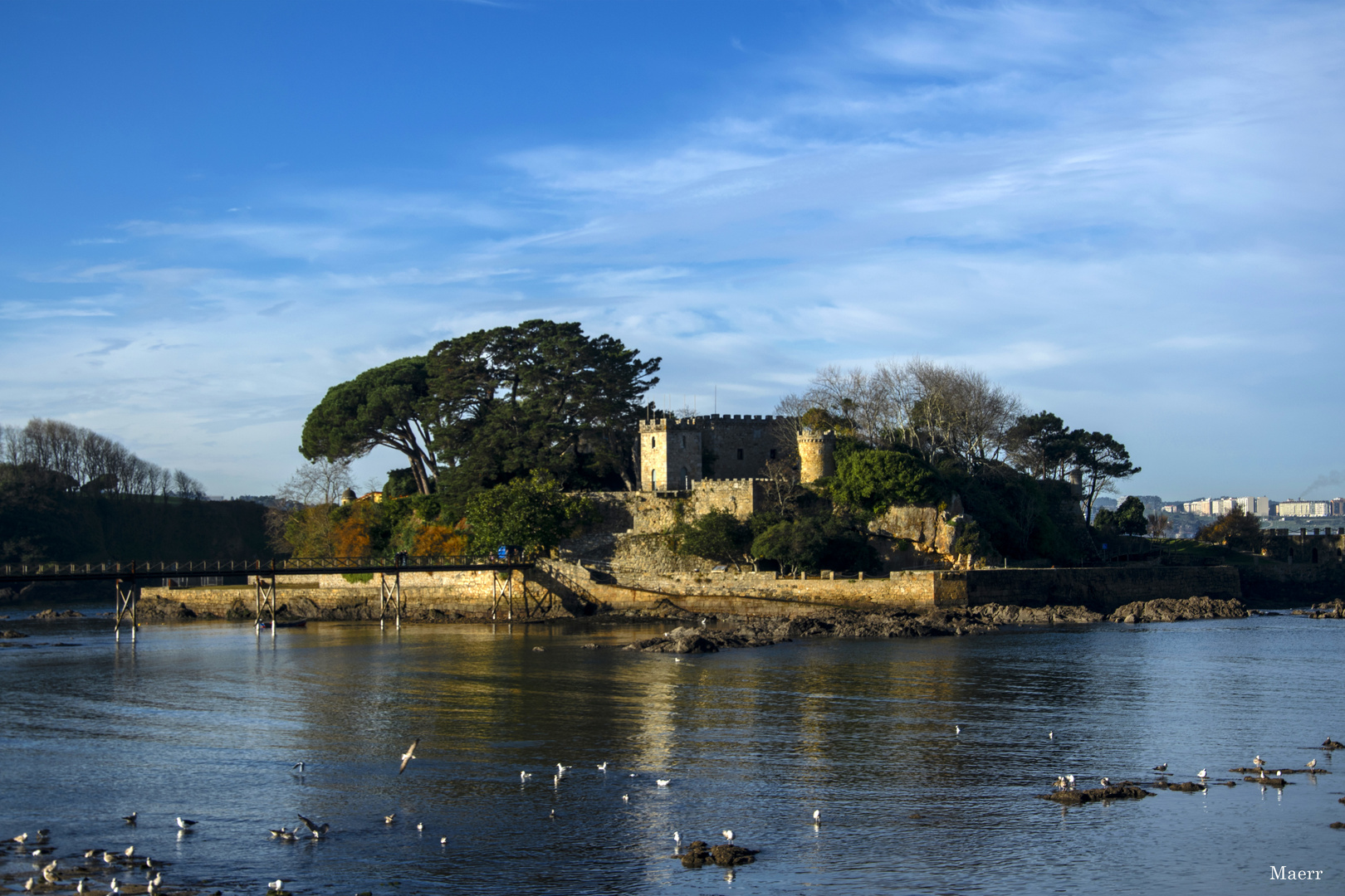 Castillo en La Isla de Sta.Cruz- La Coruña