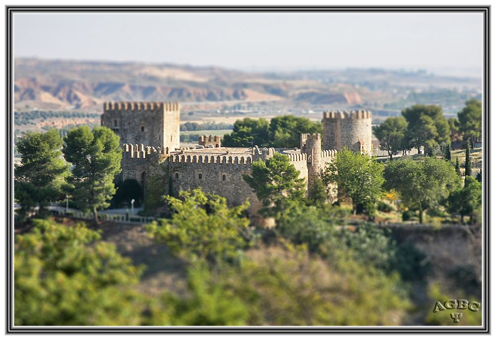 Castillo en Toledo (Falsa Miniatura) GKM5-II