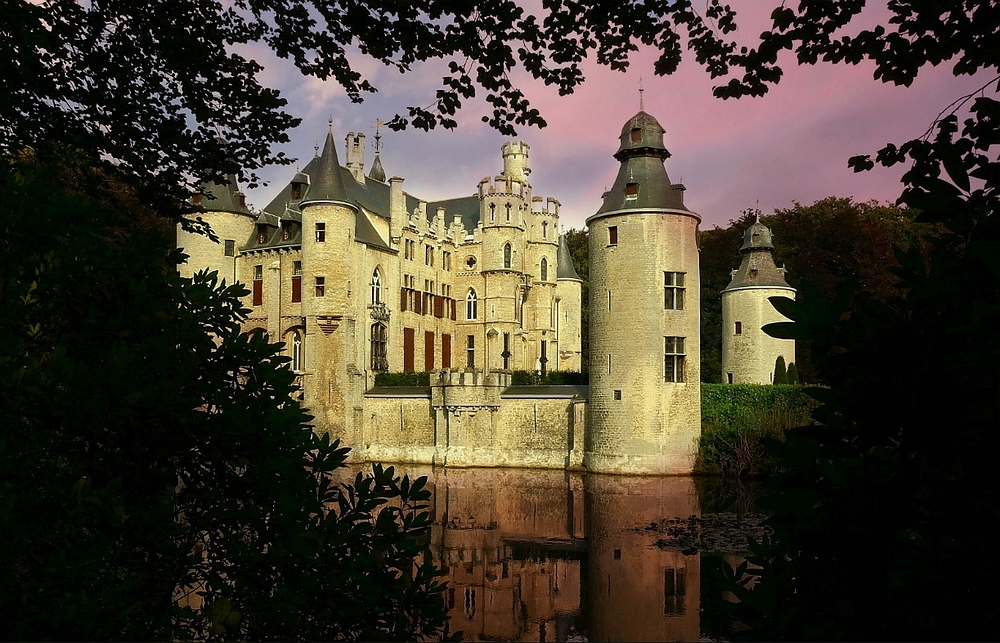 Castle 'de Borrekens' at Vorselaar (Belgium)