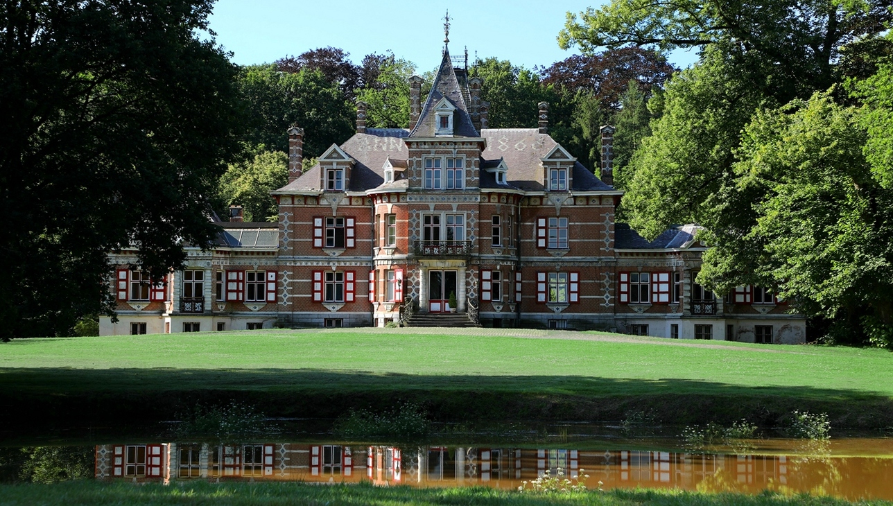 Castle 'Hof Ter Laken' at Booischot (Belgium)