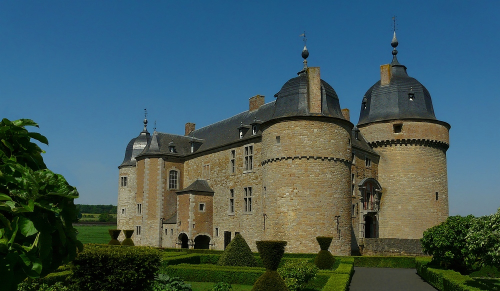 Castle Lavaux Sainte-Anne (Belgium)