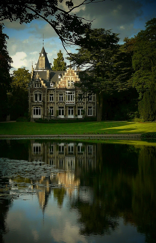 Castle ‘Liedts’ at Oudenaarde (Belgium)