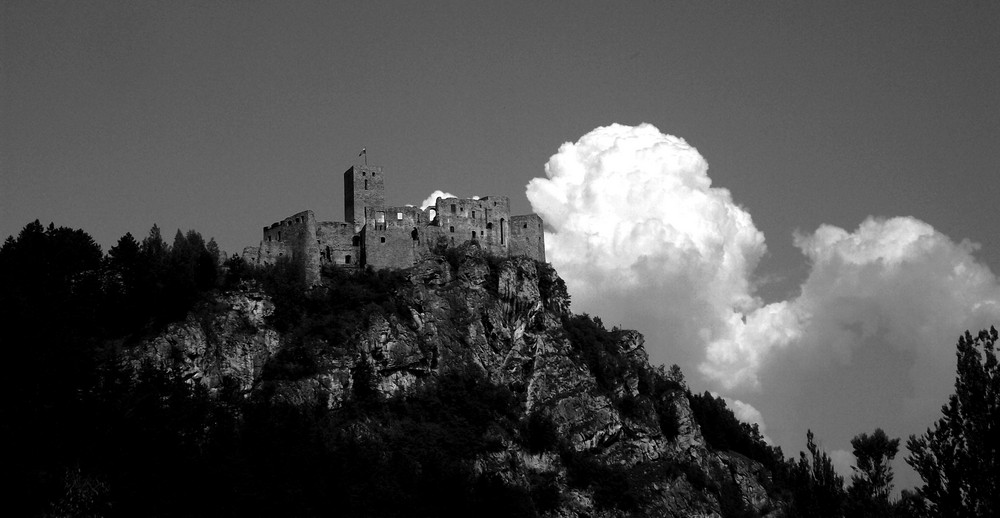 Castle of Strecno