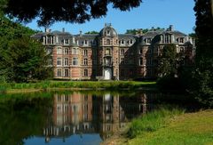 Castle ‘Ravenhof’ at Stabroek (Belgium)