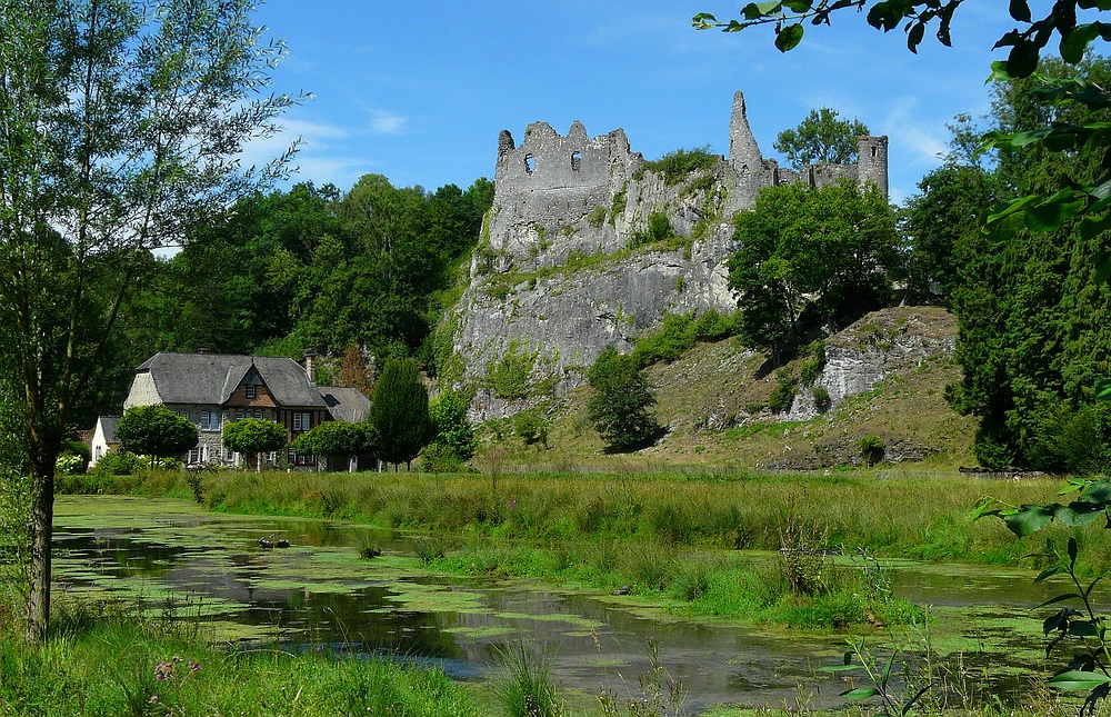 Castle ruins 'Montaigle' at Falaën (Belgium)