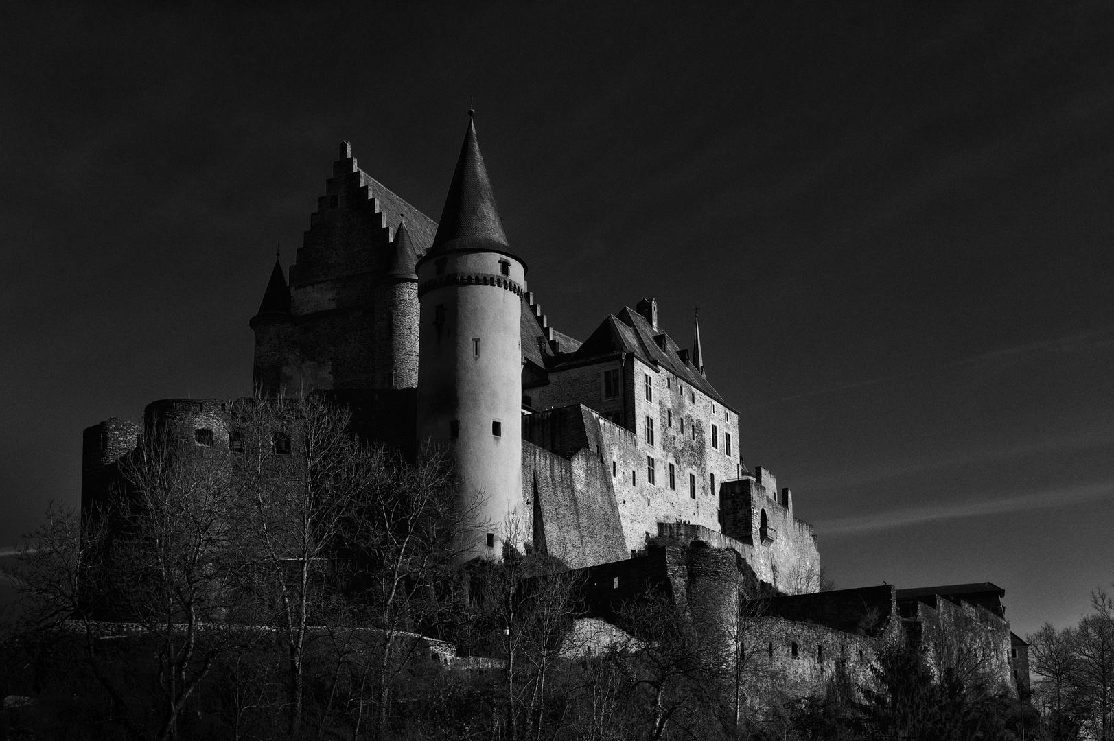 castle Vianden by holpol (1 von 1)