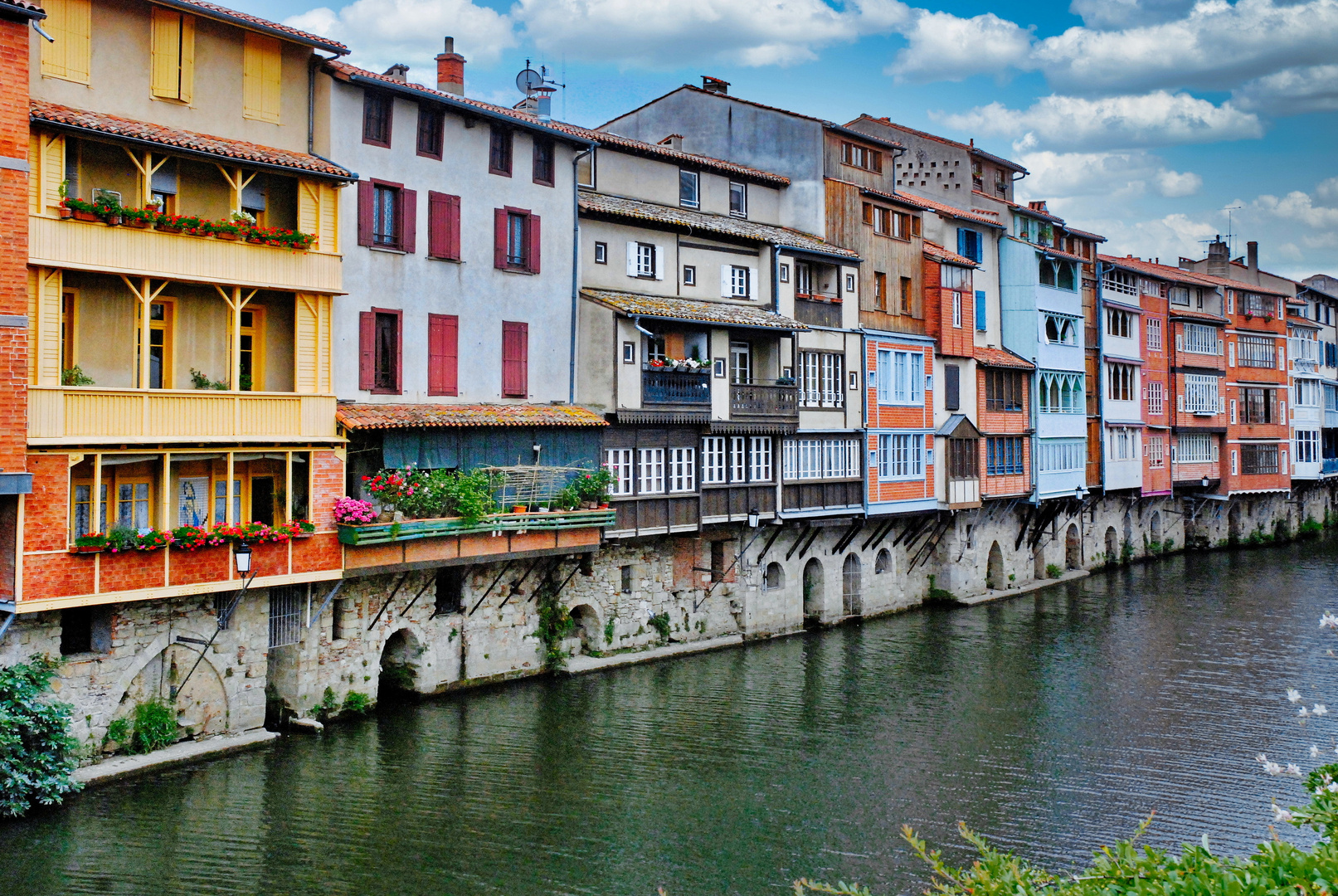 Castres und die bunten Häuser