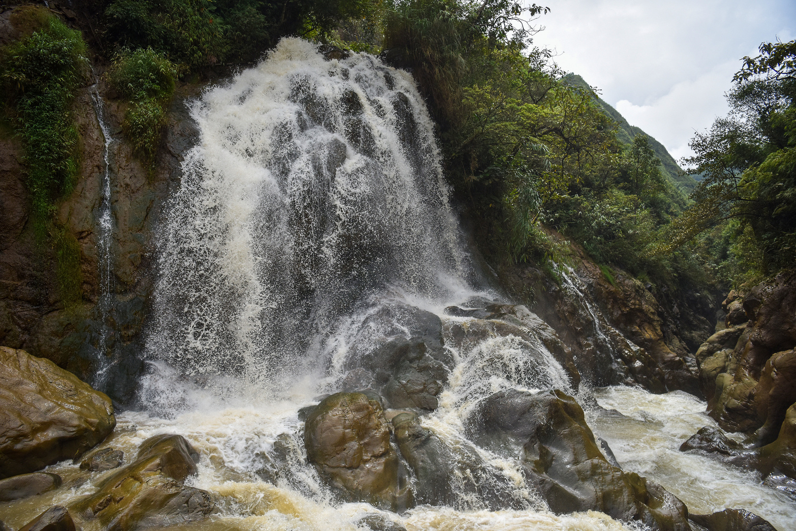 Cat-Cat-Wasserfall 01