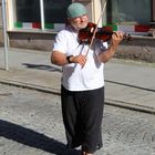 Cat Henselmann - DER Strassenmusikant