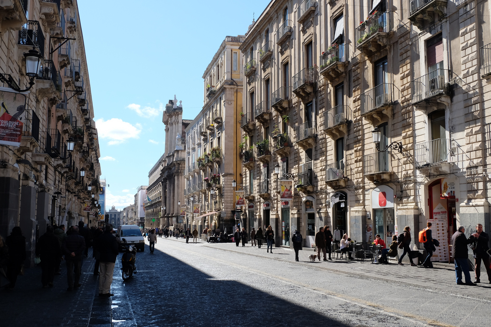 Catania (5), Via Etna Foto & Bild | europe, italy, vatican city, s ...