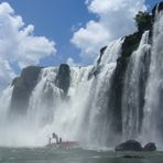 cataratas del iguazú desde el rio