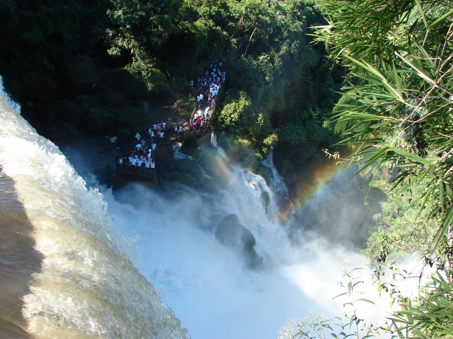 CATARATAS IGUAZU PASARELA SALTO BOSETTI