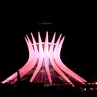 Catedral de Brasília DF-OUTUBRO ROSA-