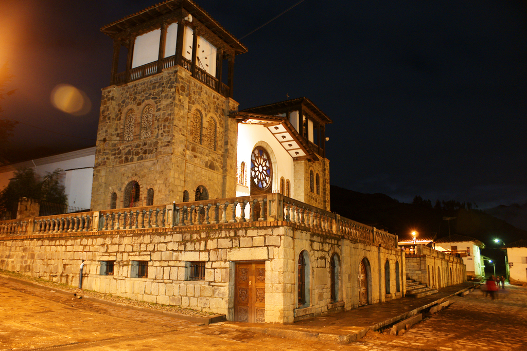 Catedral de CHACAS-Conchucos-Peru