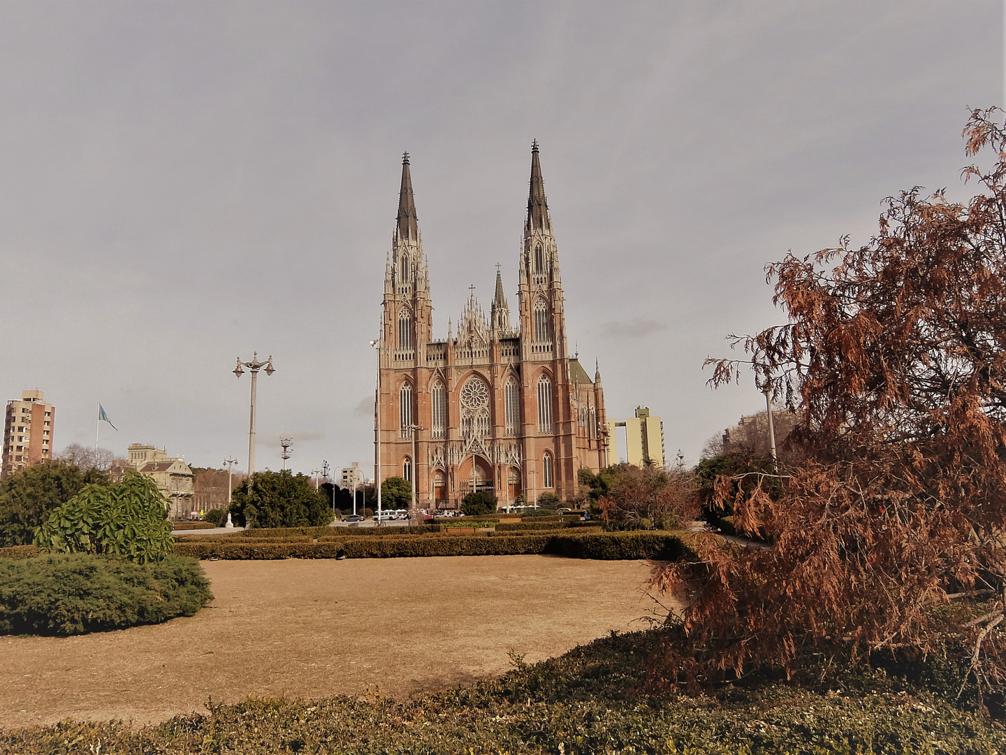 CATEDRAL DE LA CAPITAL DE LA PCIA DE BUENOS AIRES,LA PLATA