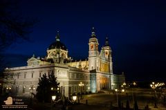 Catedral nocturna