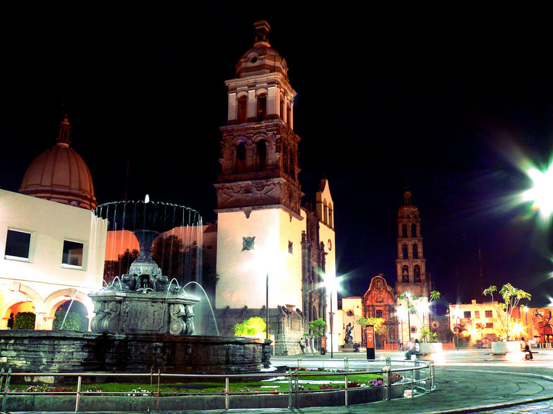 Catedral, Zocalo de Irapuato.