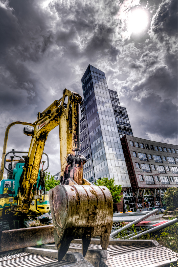 caterpillar hdr