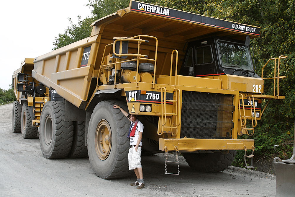 Caterpillar Quarry Truck