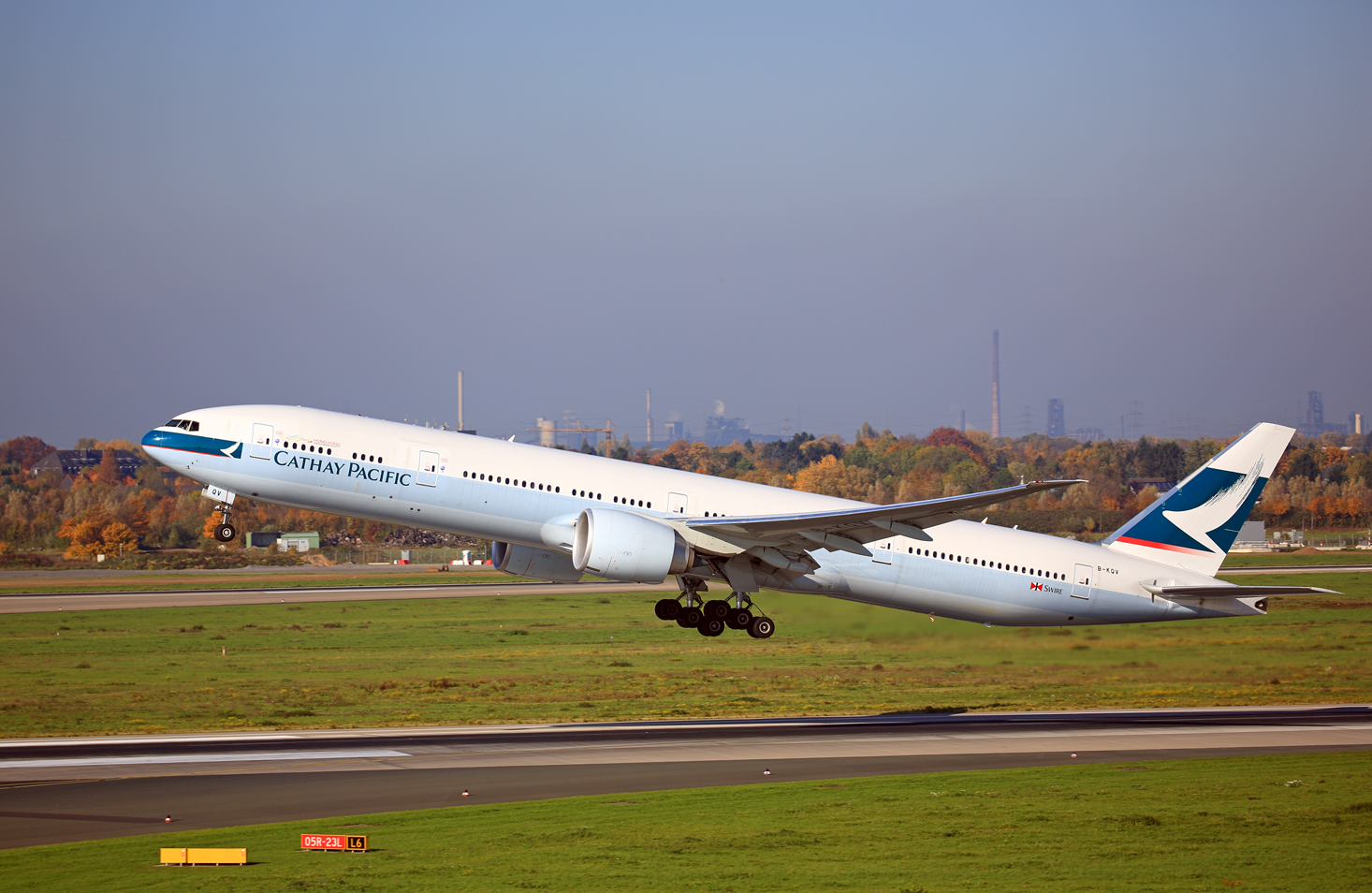 Cathay Pacific Boeing 777-300 ER