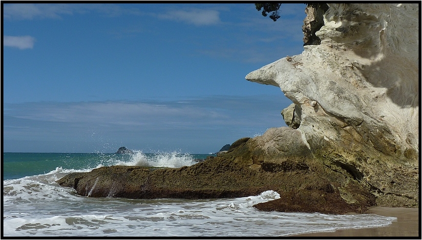 Cathedral Cove 4 ("Big Brother")