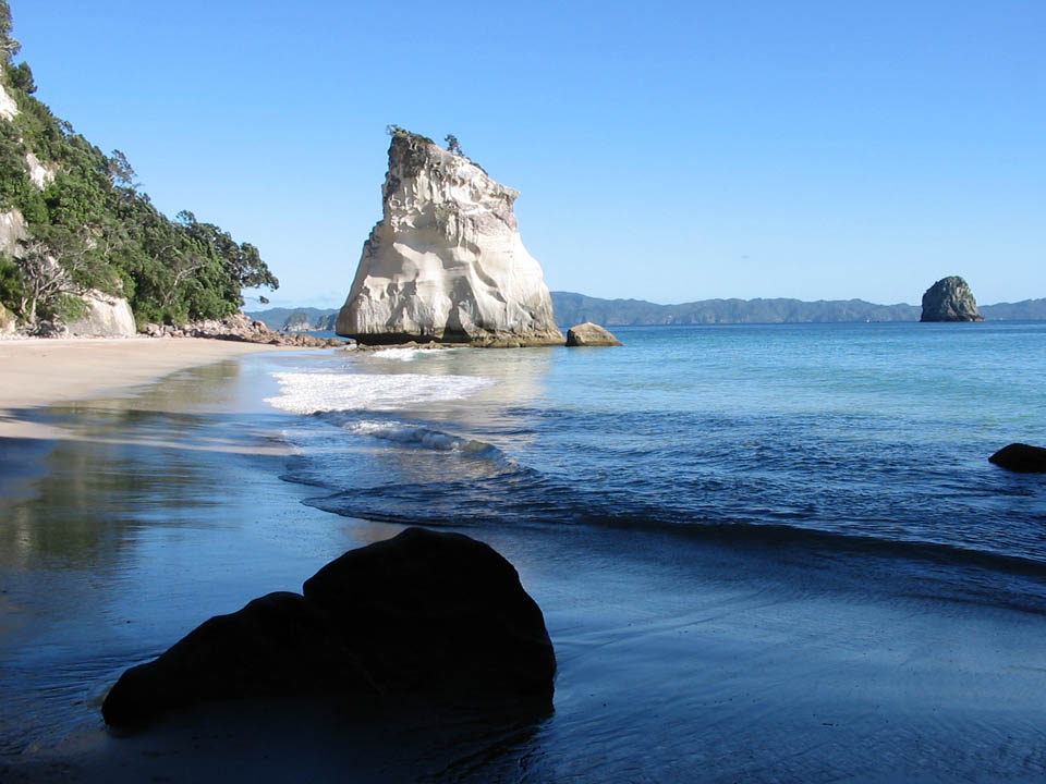 Cathedral Cove Beach