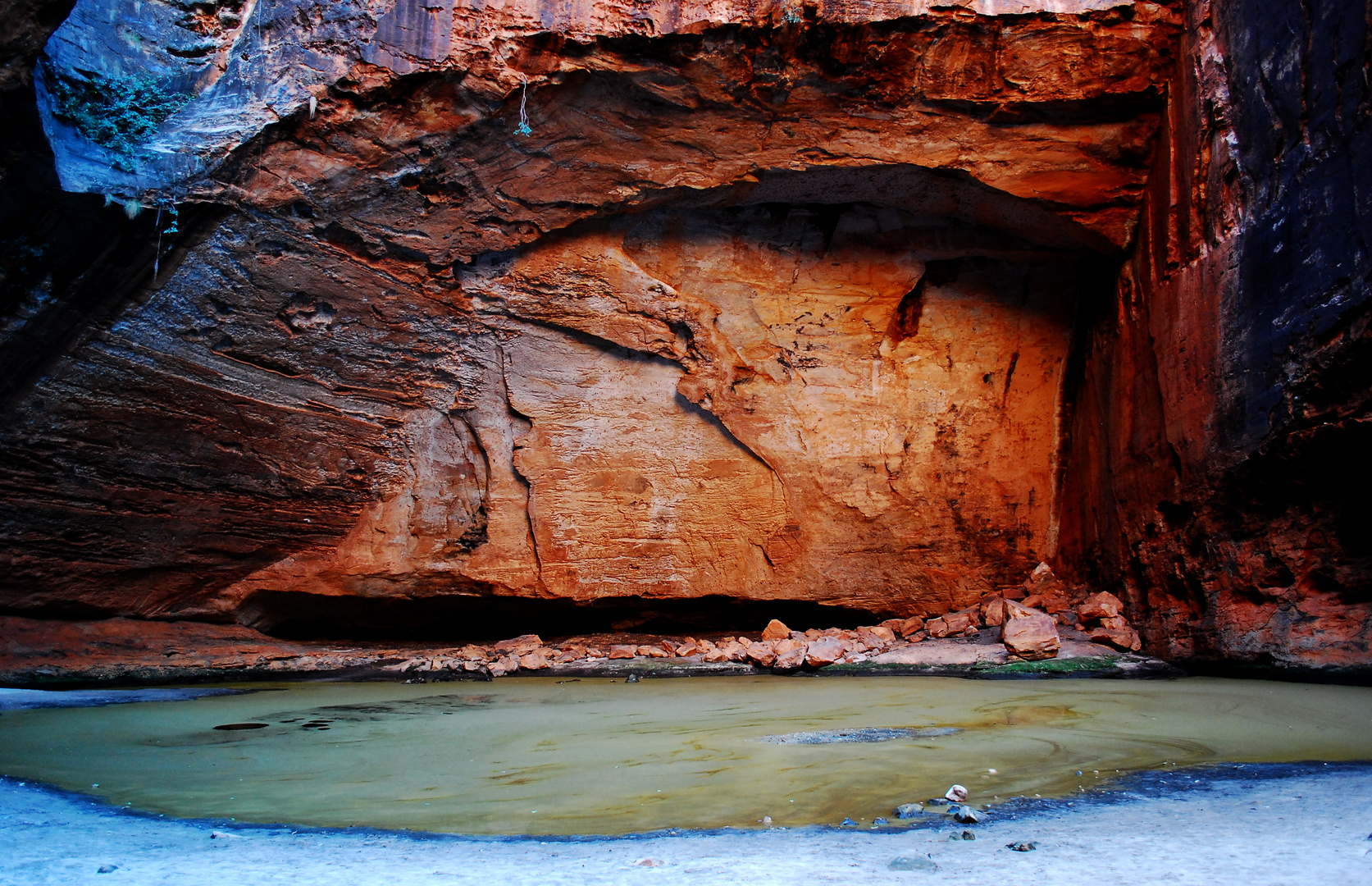 Cathedral Gorge 5